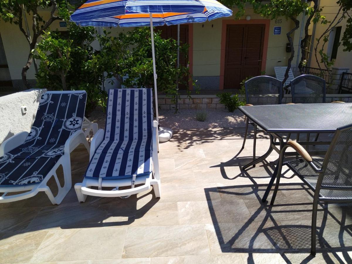 Apartmani Katarina Barbat na Rabu Bagian luar foto