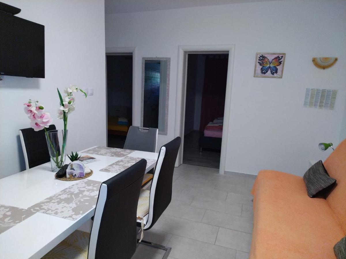 Apartmani Katarina Barbat na Rabu Bagian luar foto