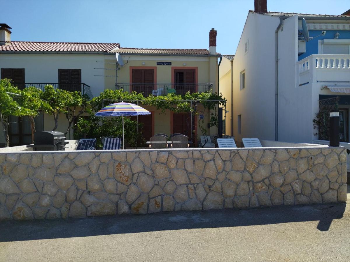 Apartmani Katarina Barbat na Rabu Bagian luar foto