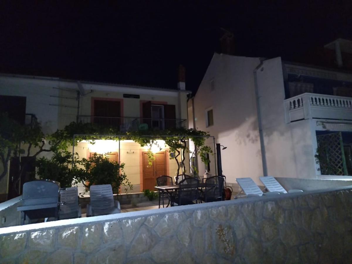 Apartmani Katarina Barbat na Rabu Bagian luar foto