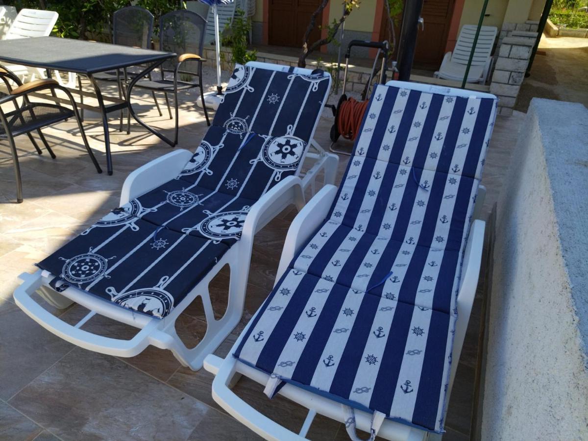 Apartmani Katarina Barbat na Rabu Bagian luar foto