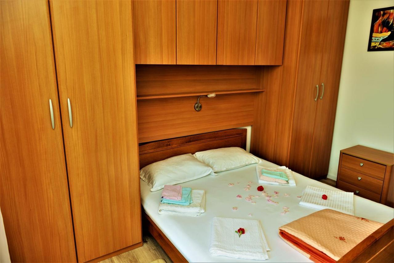 Apartmani Katarina Barbat na Rabu Bagian luar foto