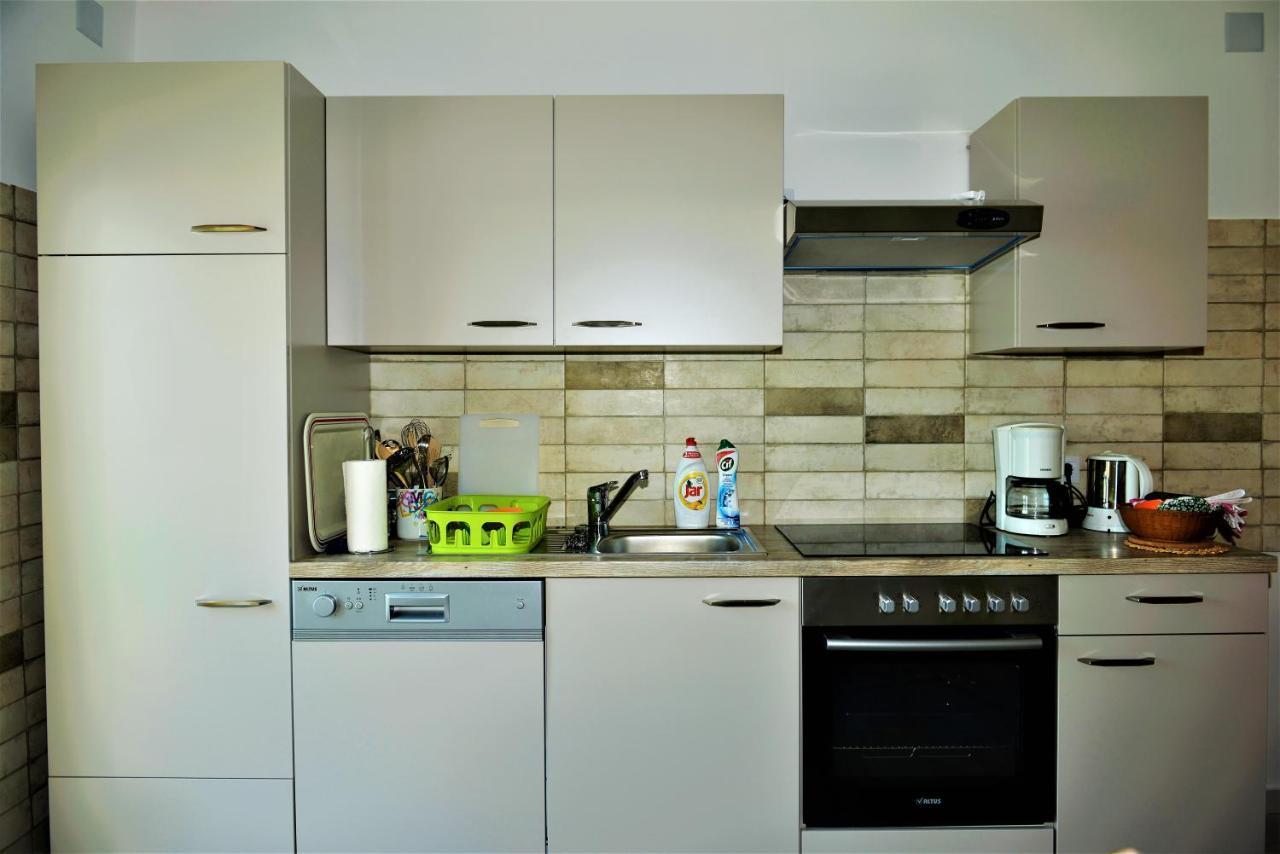Apartmani Katarina Barbat na Rabu Bagian luar foto