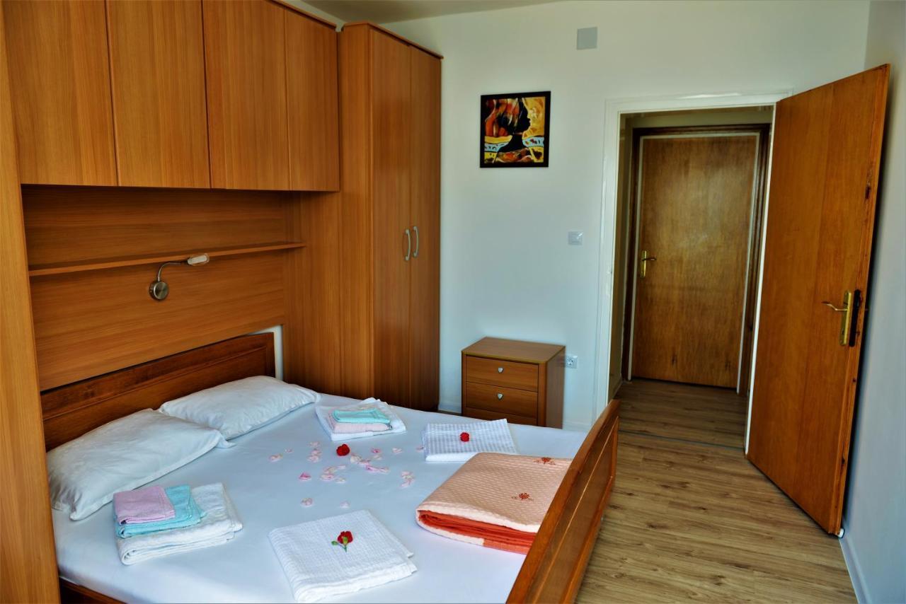 Apartmani Katarina Barbat na Rabu Bagian luar foto